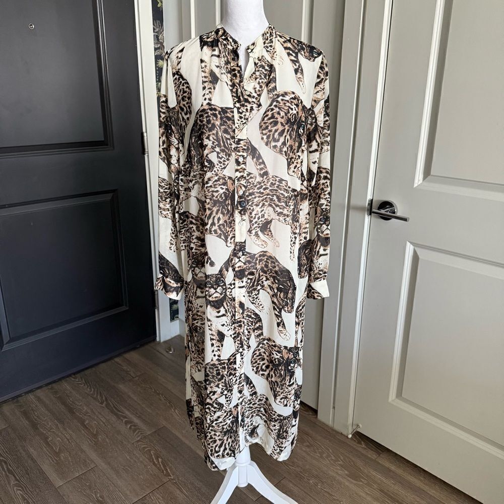 H&M Cream Leopard Cat PrintβLong Sleeve Midi Shirt Dress Size 8